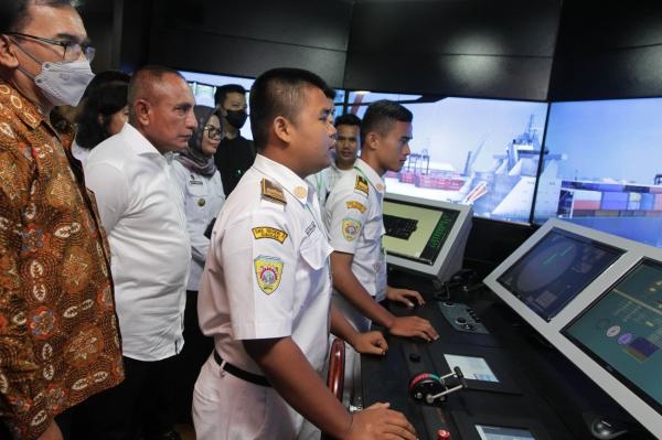 Gubernur Edy Rahmayadi Resmikan Delapan SMK Pusat Keunggulan